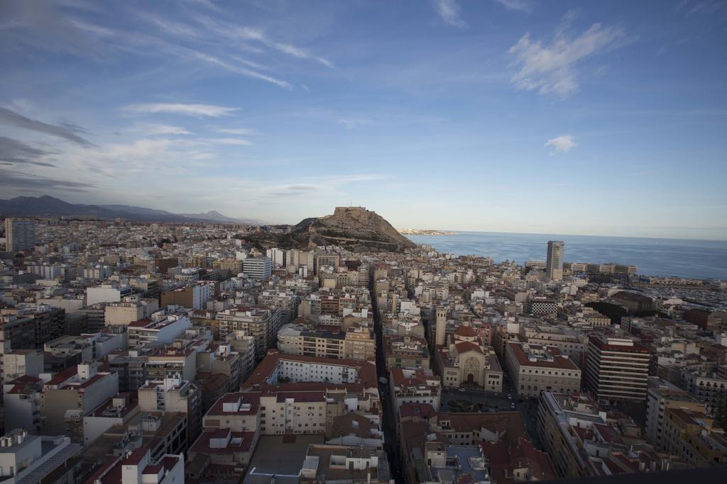 Alicante Skylights Apartments Quarto foto